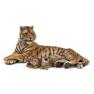 TIGRESA CON CAHORROS