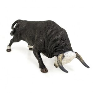 TORO BRAVO CARA BLANCA EMBISTIENDO