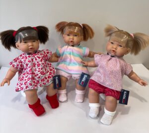 MUÑECA LISA COLAS LLORA BOLSA